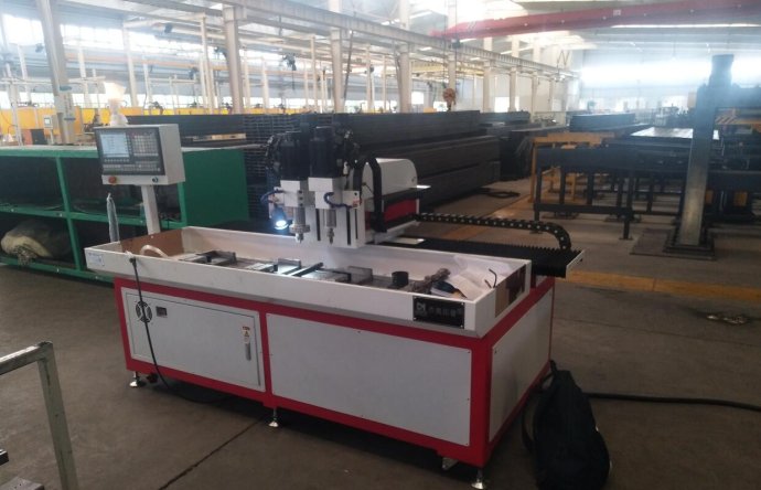 為什么選擇多米熱熔鉆孔機機？